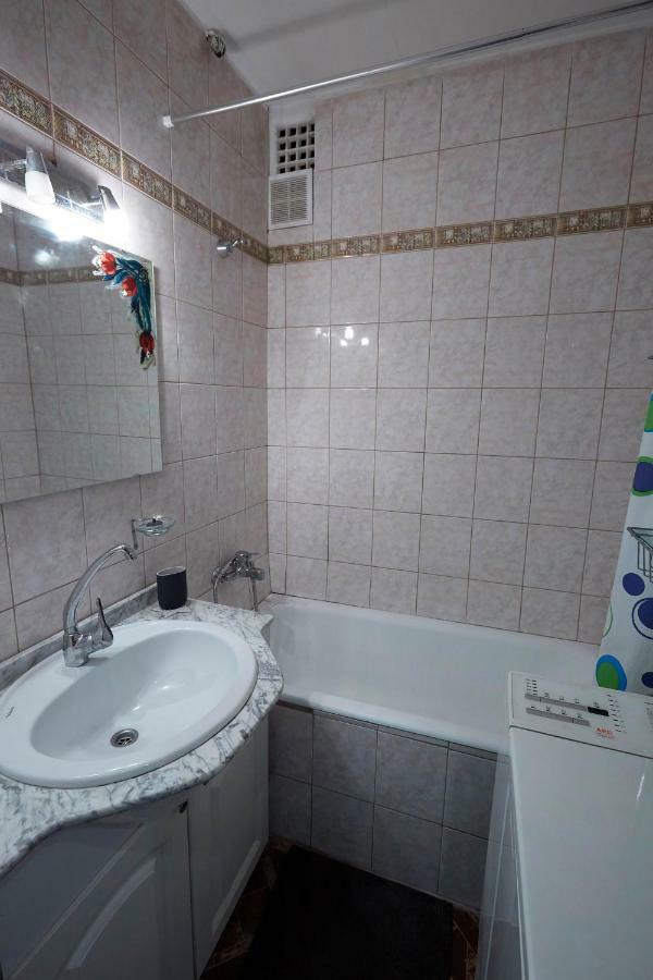 Egyetemvaros - A. Apartman Pecs Bagian luar foto